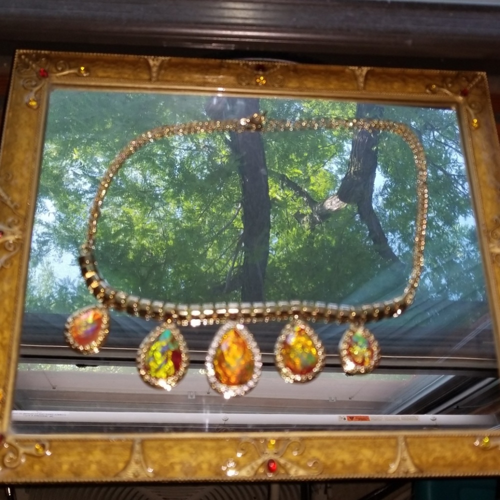 Jewelry - Picture 6 of 8